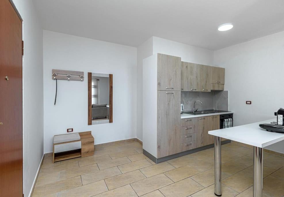 Grand View Apartment Durrës Esterno foto