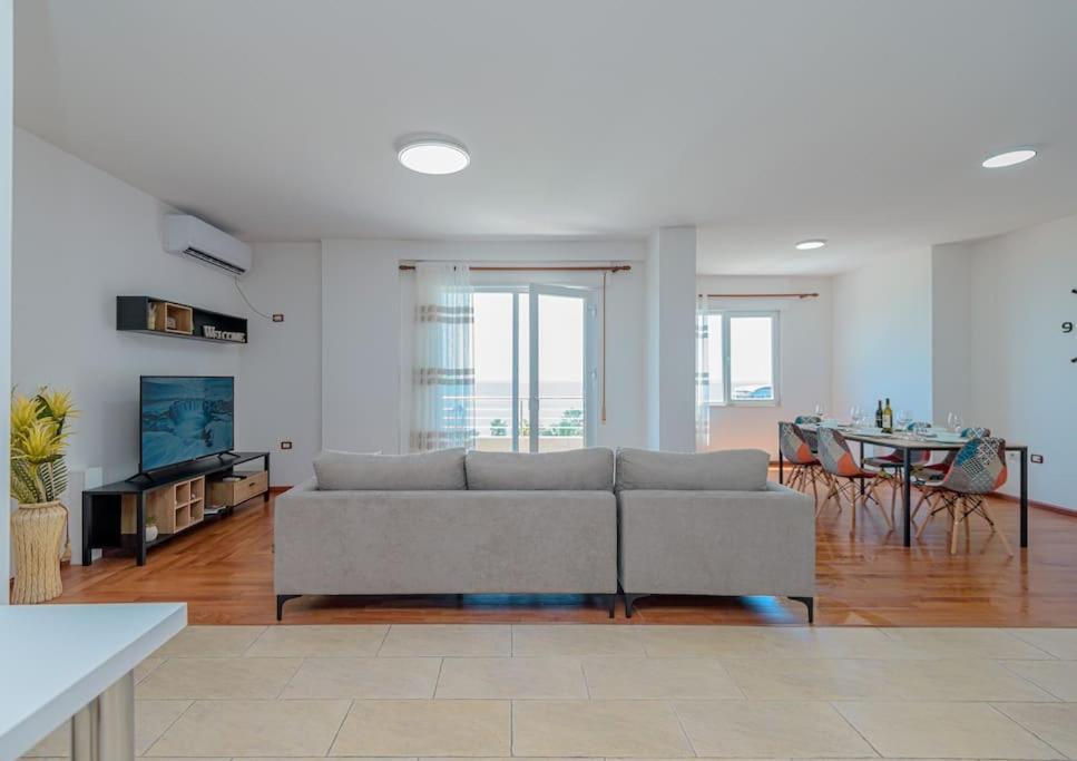 Grand View Apartment Durrës Esterno foto