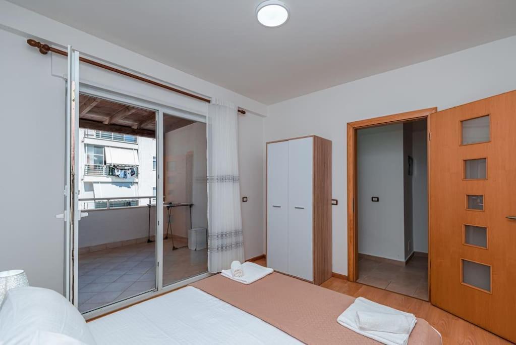 Grand View Apartment Durrës Esterno foto